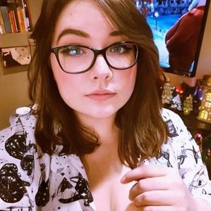 Meet your Posher, Kaitlin